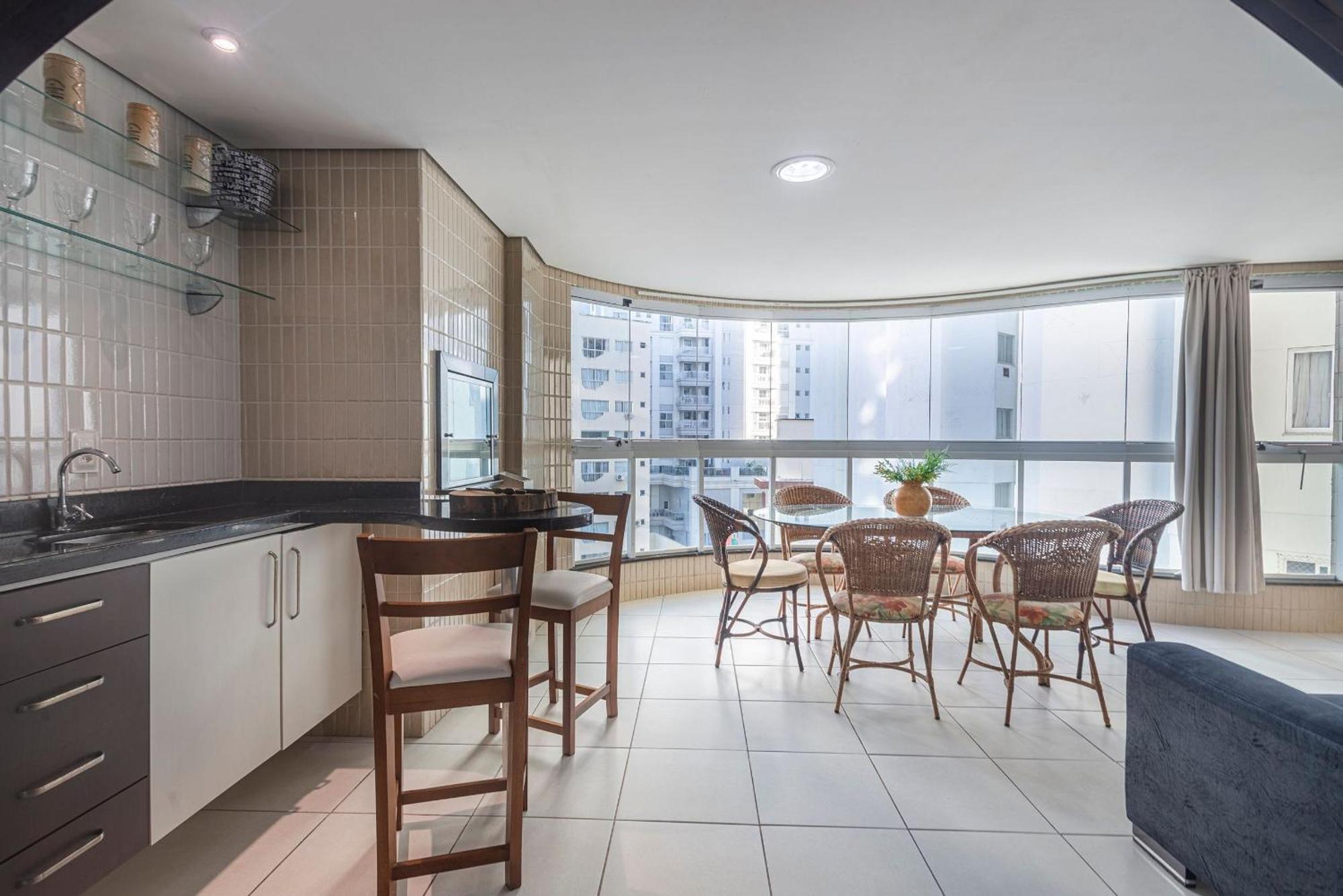 Itnc104 - Avenida Atlantica Com 3q E Churrasqueira Casa de férias Balneario Camboriu