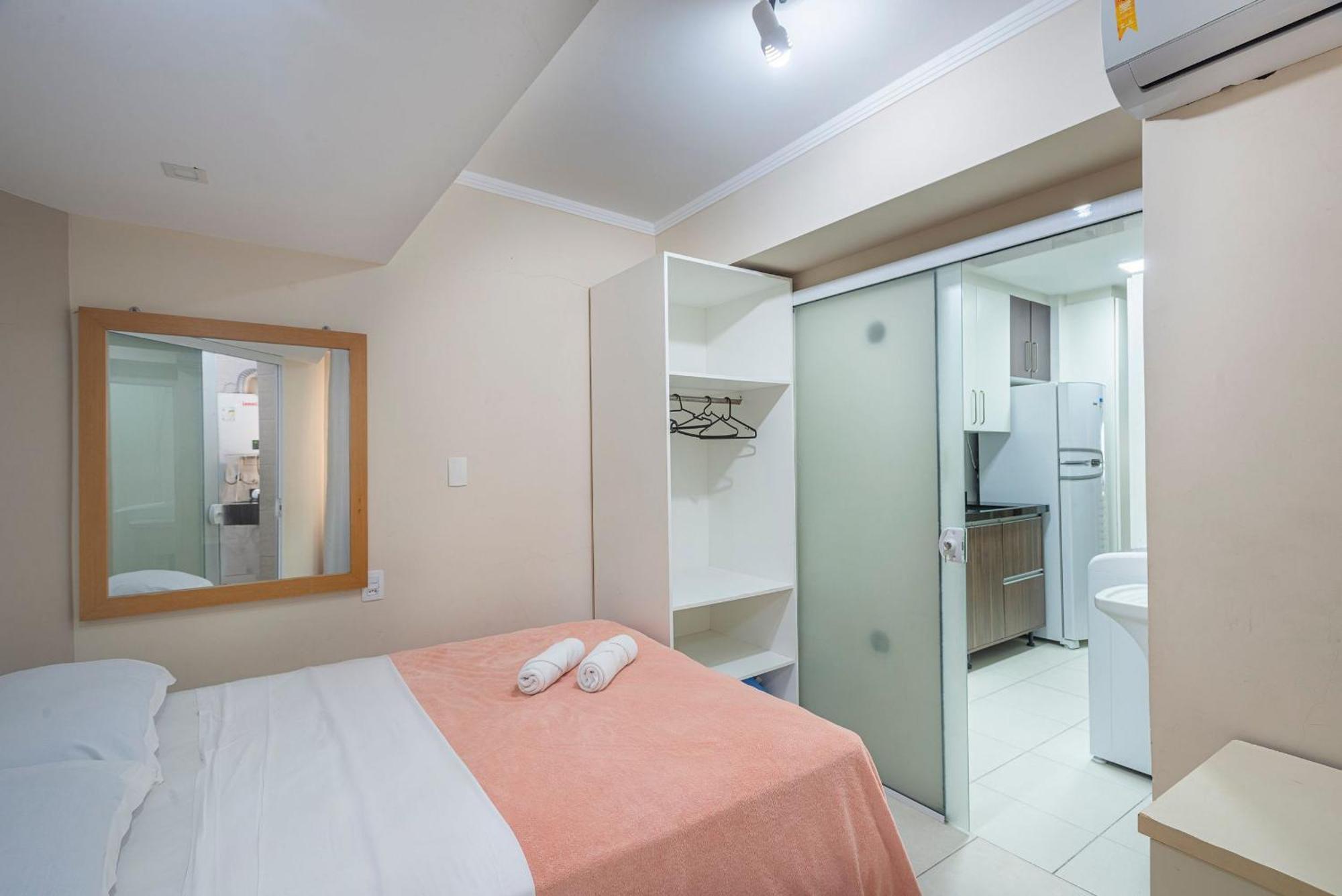 Itnc104 - Avenida Atlantica Com 3q E Churrasqueira * Balneario Camboriu