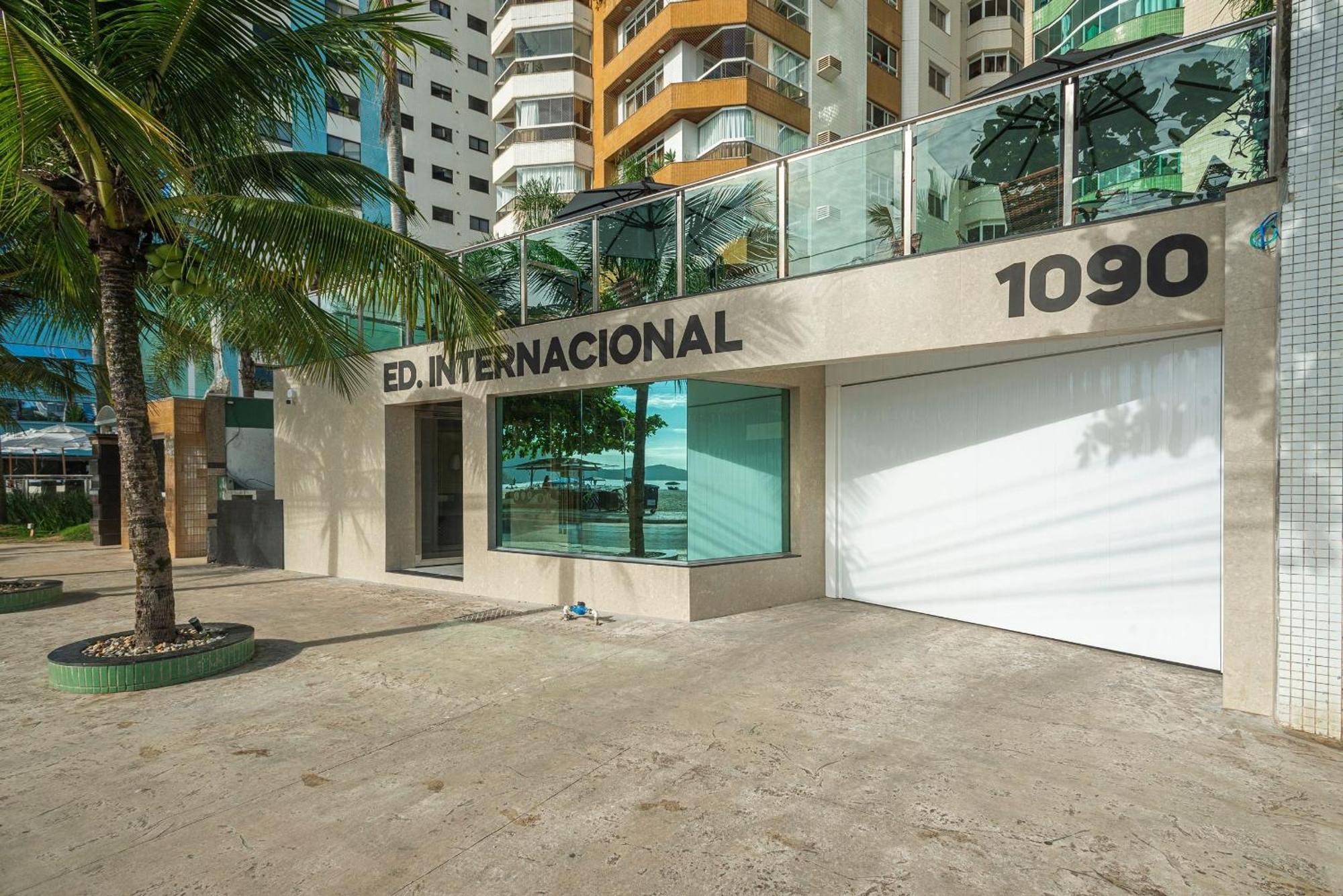 Itnc104 - Avenida Atlantica Com 3q E Churrasqueira Casa de férias Balneario Camboriu
