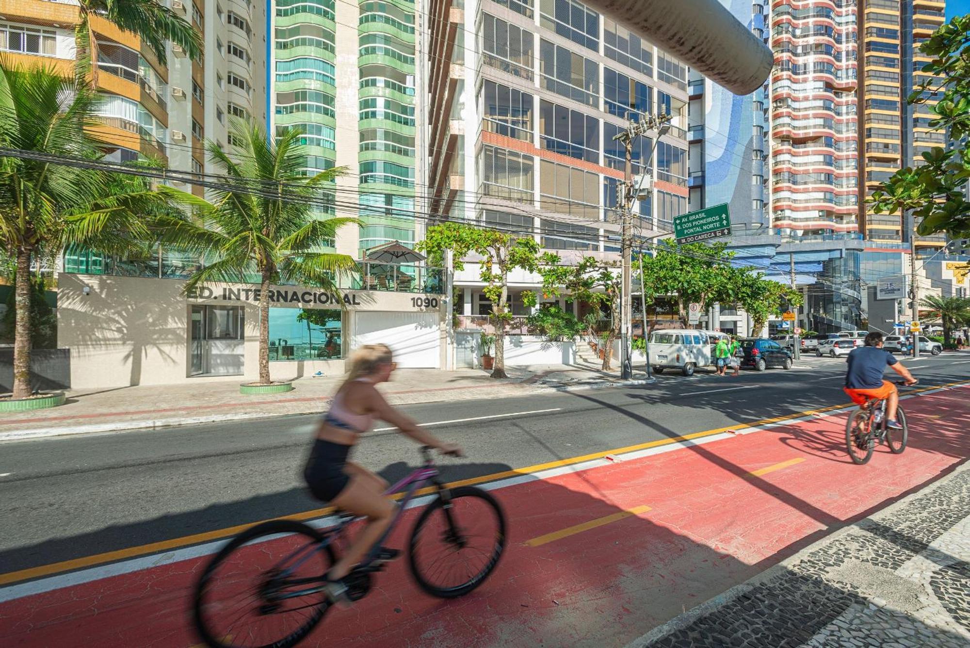 Itnc104 - Avenida Atlantica Com 3q E Churrasqueira Casa de férias *