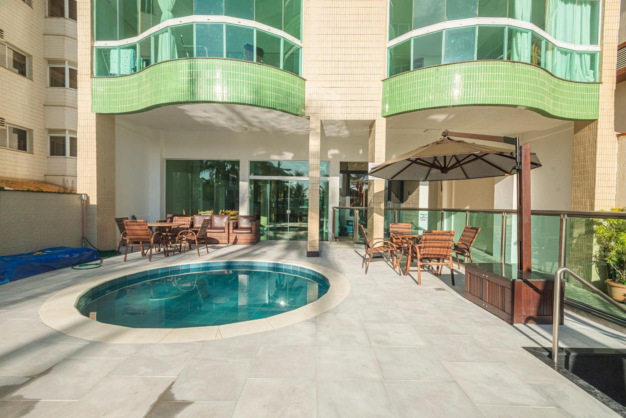 Itnc104 - Avenida Atlantica Com 3q E Churrasqueira Casa de férias Balneario Camboriu