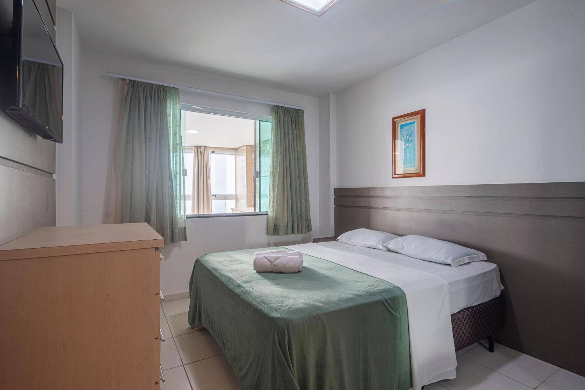 Itnc104 - Avenida Atlantica Com 3q E Churrasqueira Balneario Camboriu